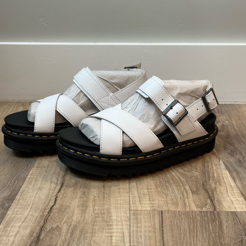 Dr. Martens Voss II